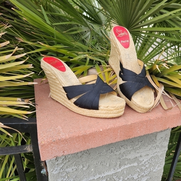 CHRISTIAN LOUBOUTIN wedge espadrilles with bow accent - Picture 11 of 11